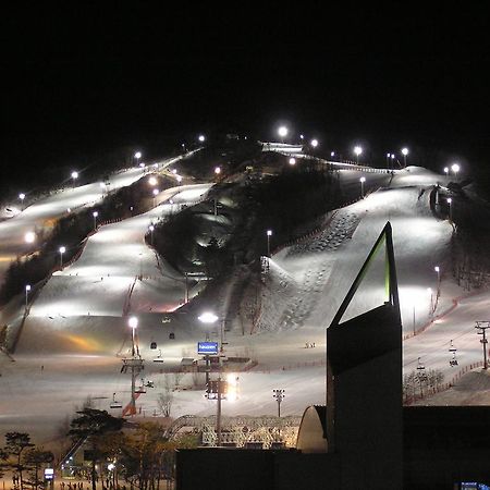 平昌郡 Bench Houseヴィラ エクステリア 写真